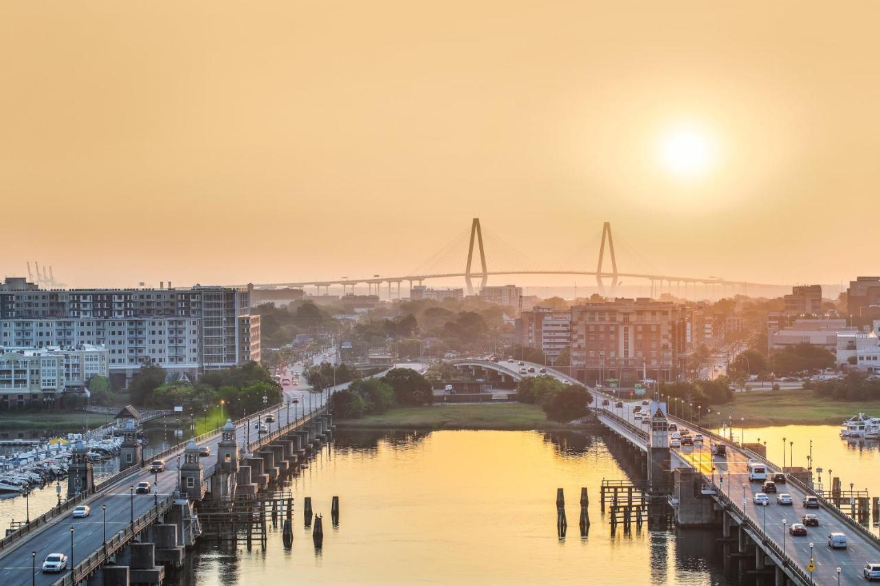 Holiday Inn Charleston-Riverview, An Ihg Hotel Zewnętrze zdjęcie